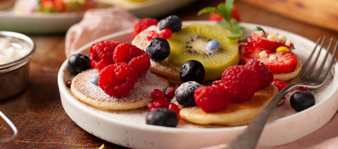 Krok po kroku: Mini pancakes z owocami
